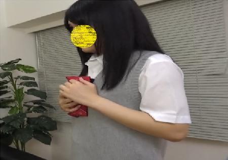 [PR]*ｹﾞﾘﾗｾｰﾙ*【**中出しﾊﾟｰﾄ１２】低身長が容赦なくゴムなしセックスで汚され妊娠不可避で涙目放心状態。